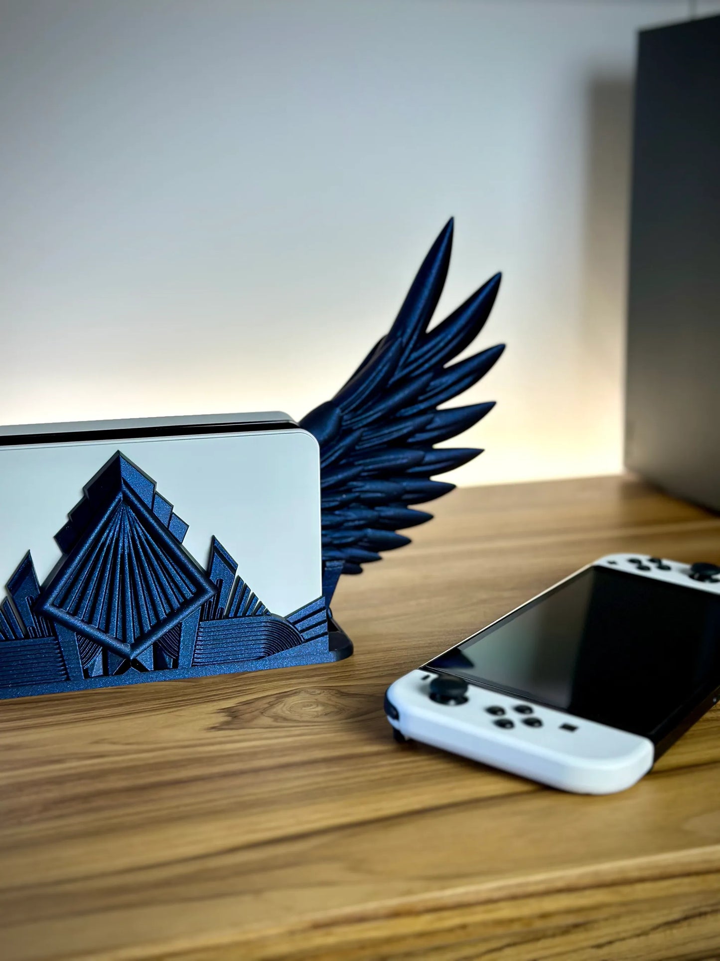 Nintendo Switch ArtDeco Wings Dock